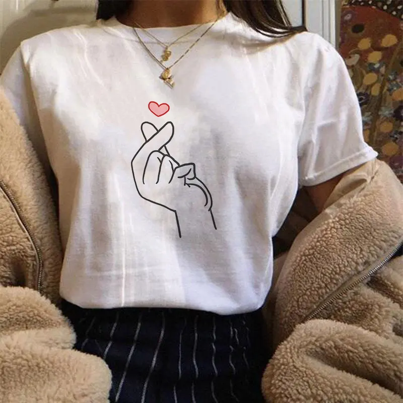 

Summer Women Tops Korean Style Kpop Finger Heart Print O-neck Short Sleeve Ulzzang Tees Harajuku Fashion T Shirt Couple Clothes