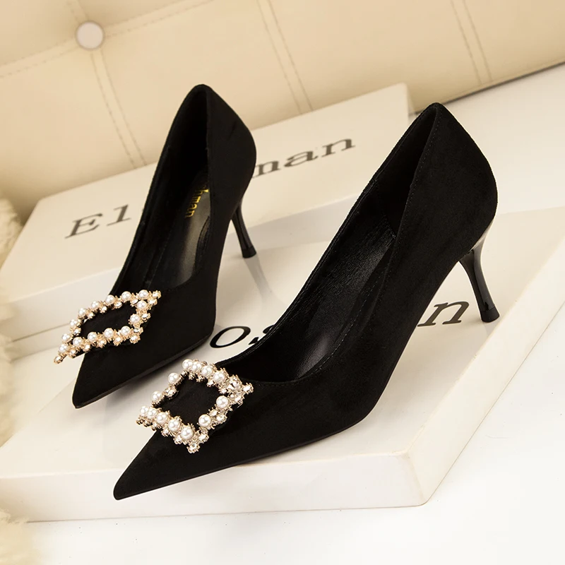 

2022 New Pointed Toe Buckle Woman High Heels Sexy Wedding Shoes Thin Heels Dress Shoes Stiletto Pearl Pumps Big Size 34-41