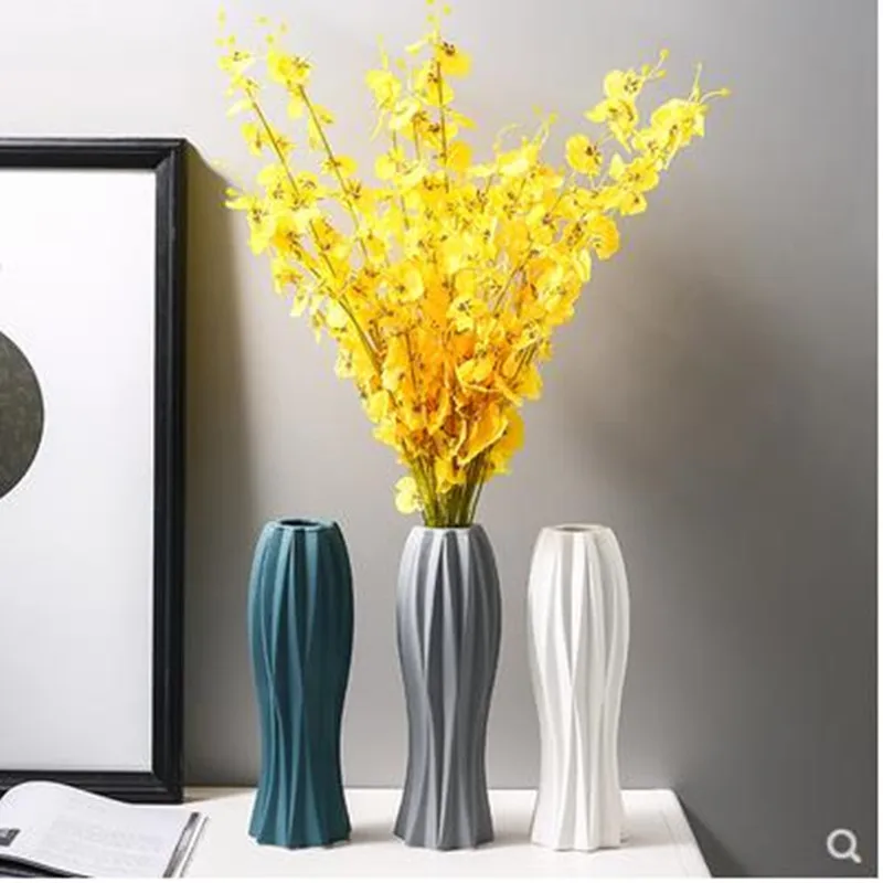 

2022 European style geometric ceramic vase, modern home dried flower art, restaurant shop desktop decoration crafts