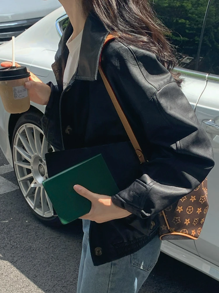 Vintage Korean Leather Jacket Women 2022 Autumn Warm Long Sleeve Loose Biker Coats Female Black Streetwear Chic Jacket Outerwear