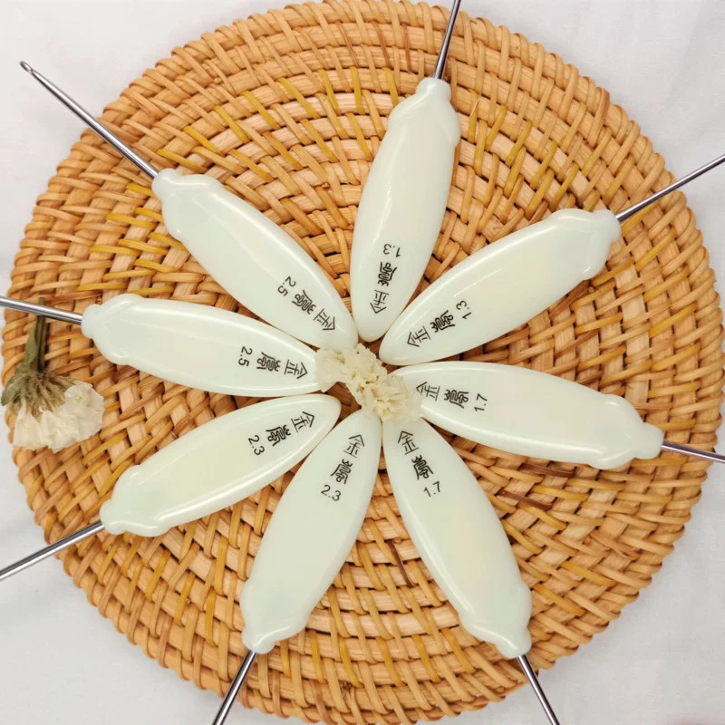 

Крючки для вязания из смолы с короткой ручкой из нержавеющей стали, спицы для вязания на свитере, инструменты для шитья «сделай сам», подаро...