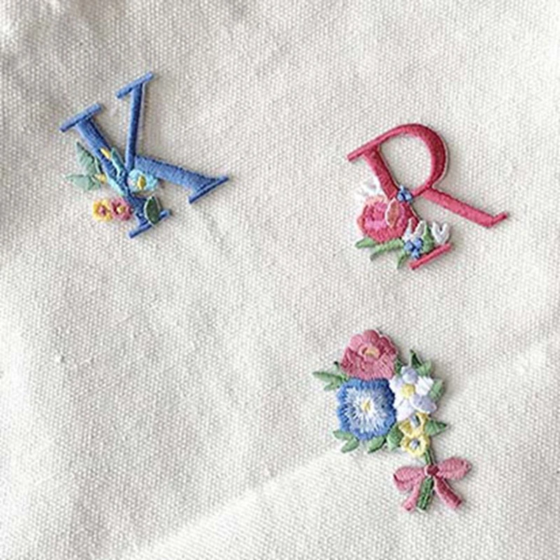 Вышитые патчи с логотипом на одежду |