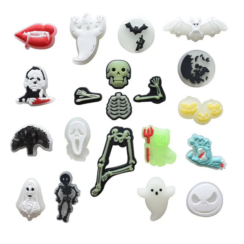100pcs Glowing Ghost Horror Halloween Shoe Charms for Croc Vampire Shoe Luminous Bat Shoe Accessories Fluorescent Croc Decoratio