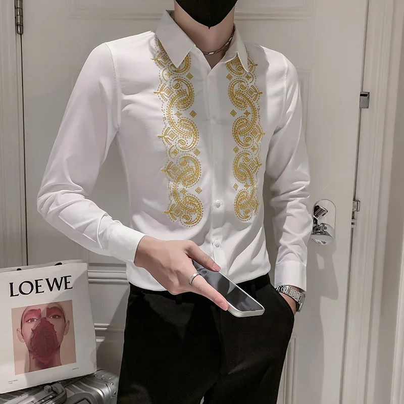 

Роскошные Рубашки в благородном стиле с вышивкой для мужчин, деловая официальная Мужская рубашка с длинным рукавом, мужская рубашка с Европейским рисунком, одежда в Корейском стиле