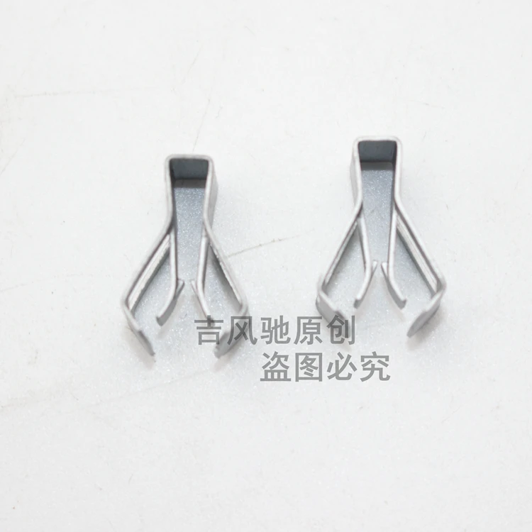 

Зажим центральной консоли для Land Rover Discovery 3/4 Range Rover Sport