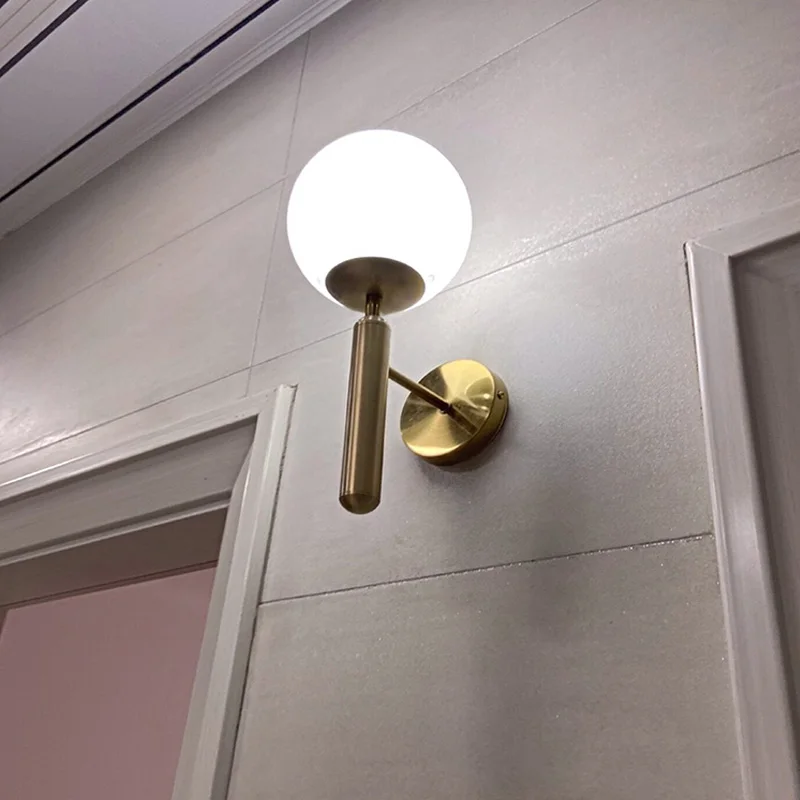 Современные зеркальные настенные светильники со стеклянными шариками