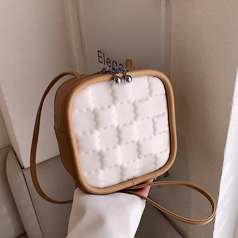 

Summer Version of The Niche Design Biscuit Bag Shoulder Messenger Women's Bag 2022 New Western Style Girl Small Square Bag