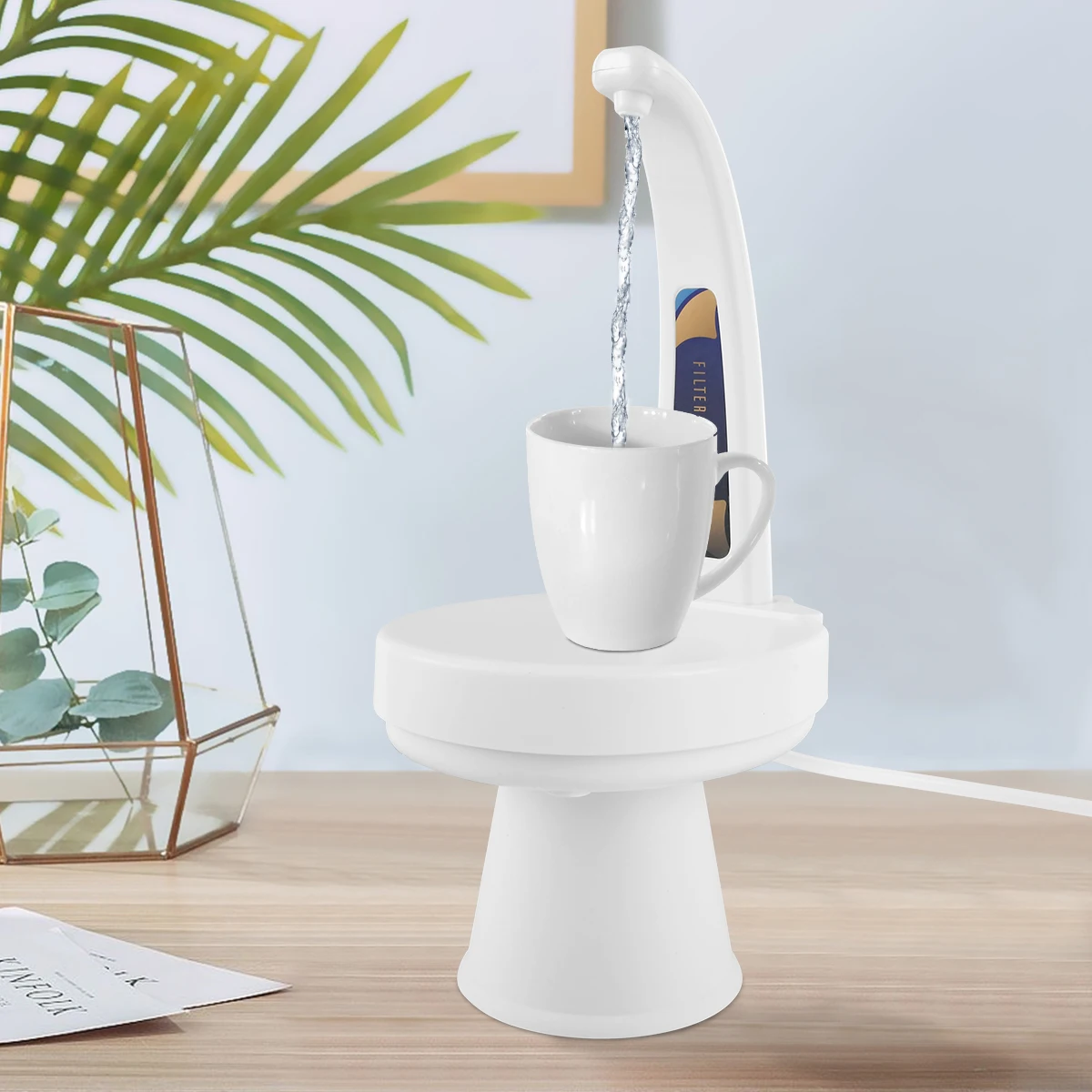 

Desktop Water Dispenser Smart Automatic Water Bottle Pump with Gravity Induction 1800mAh USB Rechargeable Portable Drinking