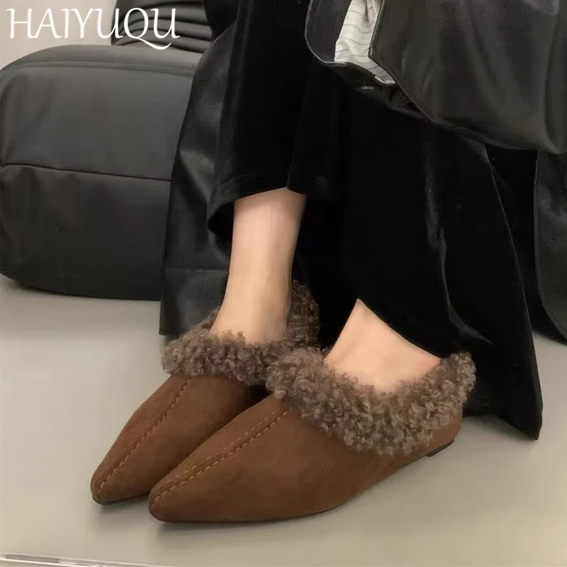Женские замшевые хлопковые туфли на меху с острым носком плоской подошве женские
