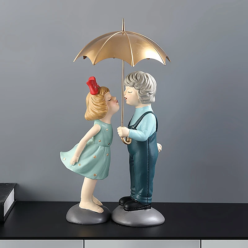 

Nordic Modern Couple Figurine Resin Sculpture Home Decor Couple Statue For Anniversary Weddings TV Cabinet Decor