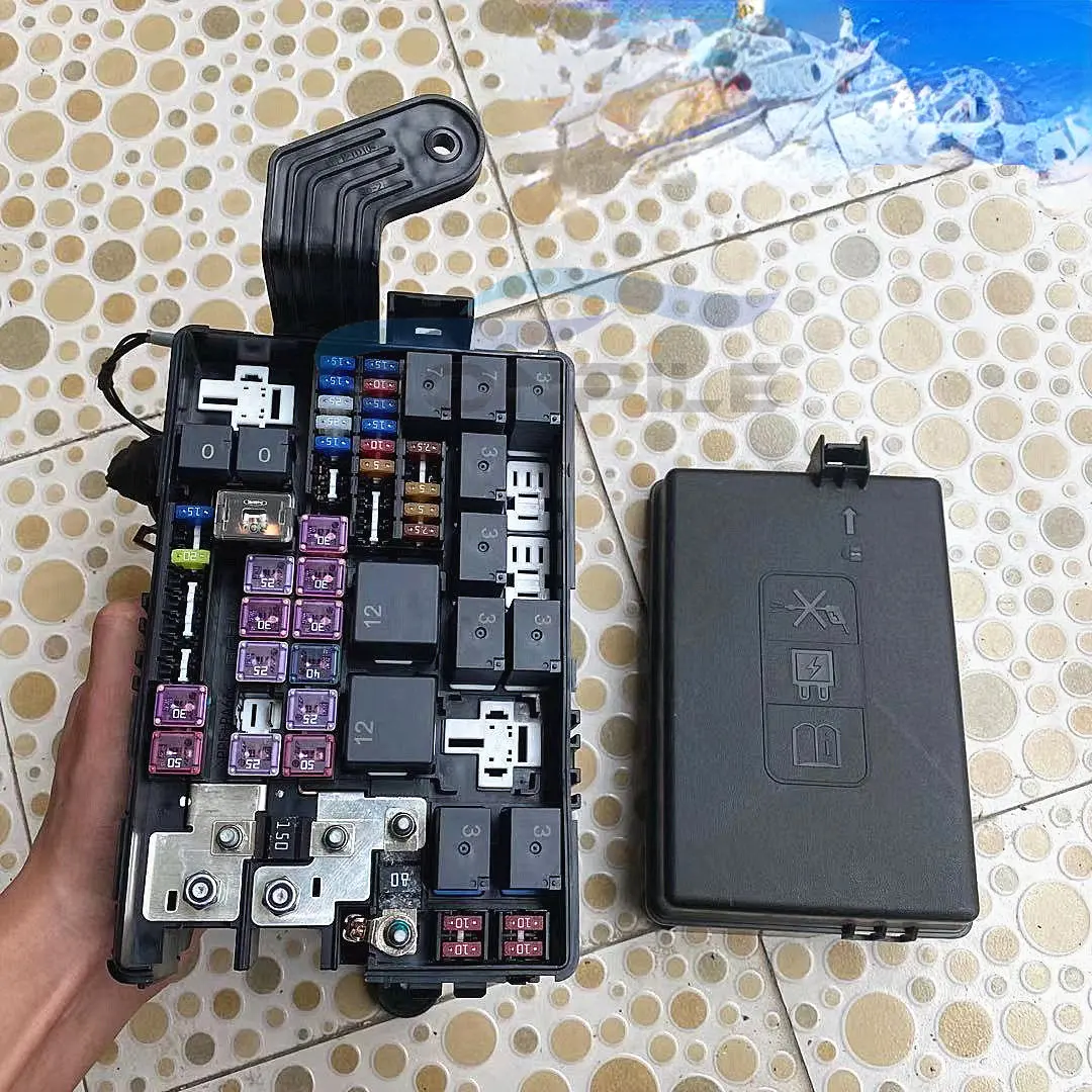 1 шт., коробка предохранителей для кабины Geely, новый релейный блок Emgrand Vision S1 Vision X1 Vision X3