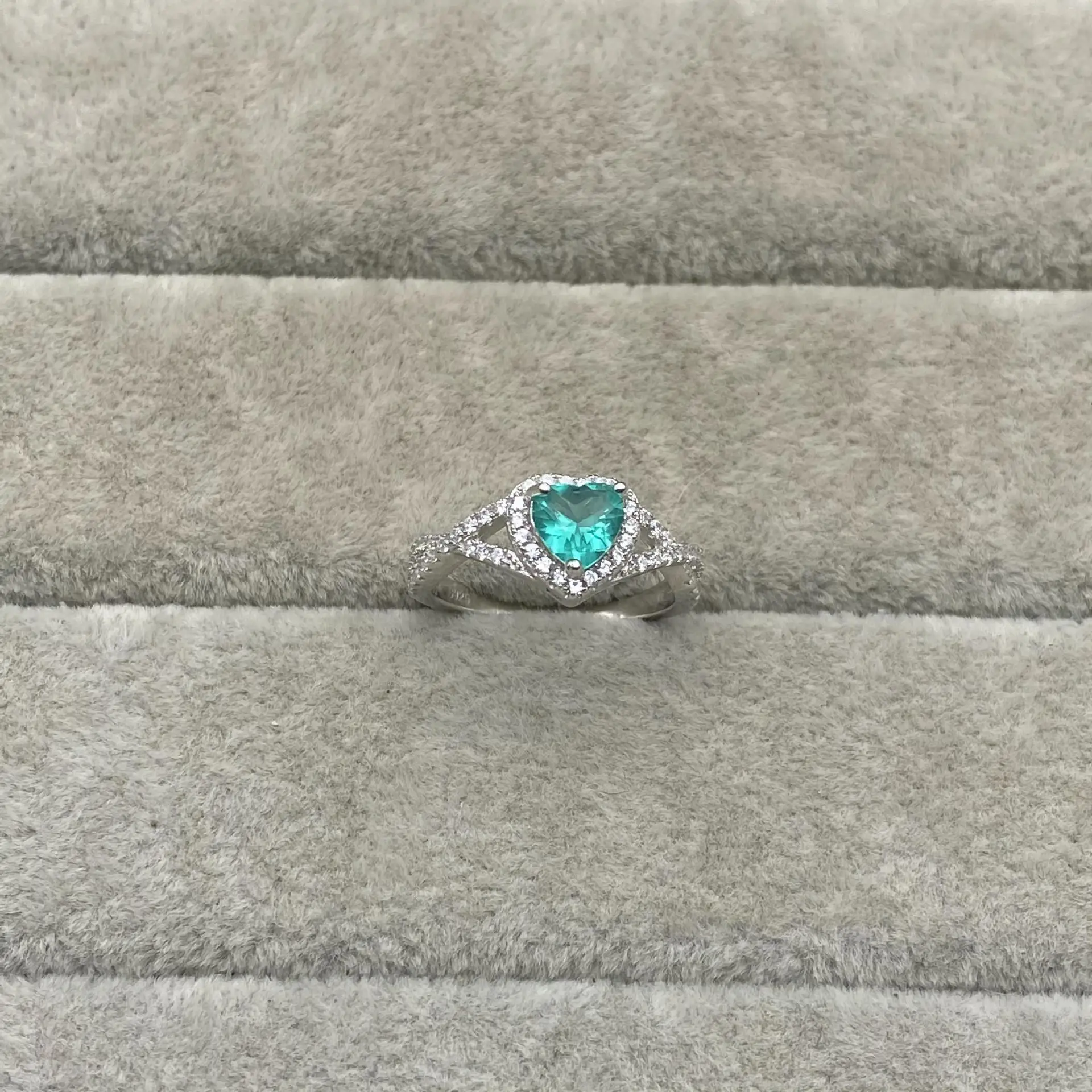 

Роскошное кольцо из стерлингового серебра S925 пробы с изумрудом в форме сердца, элегантное индивидуальное обручальное кольцо, Женское кольцо