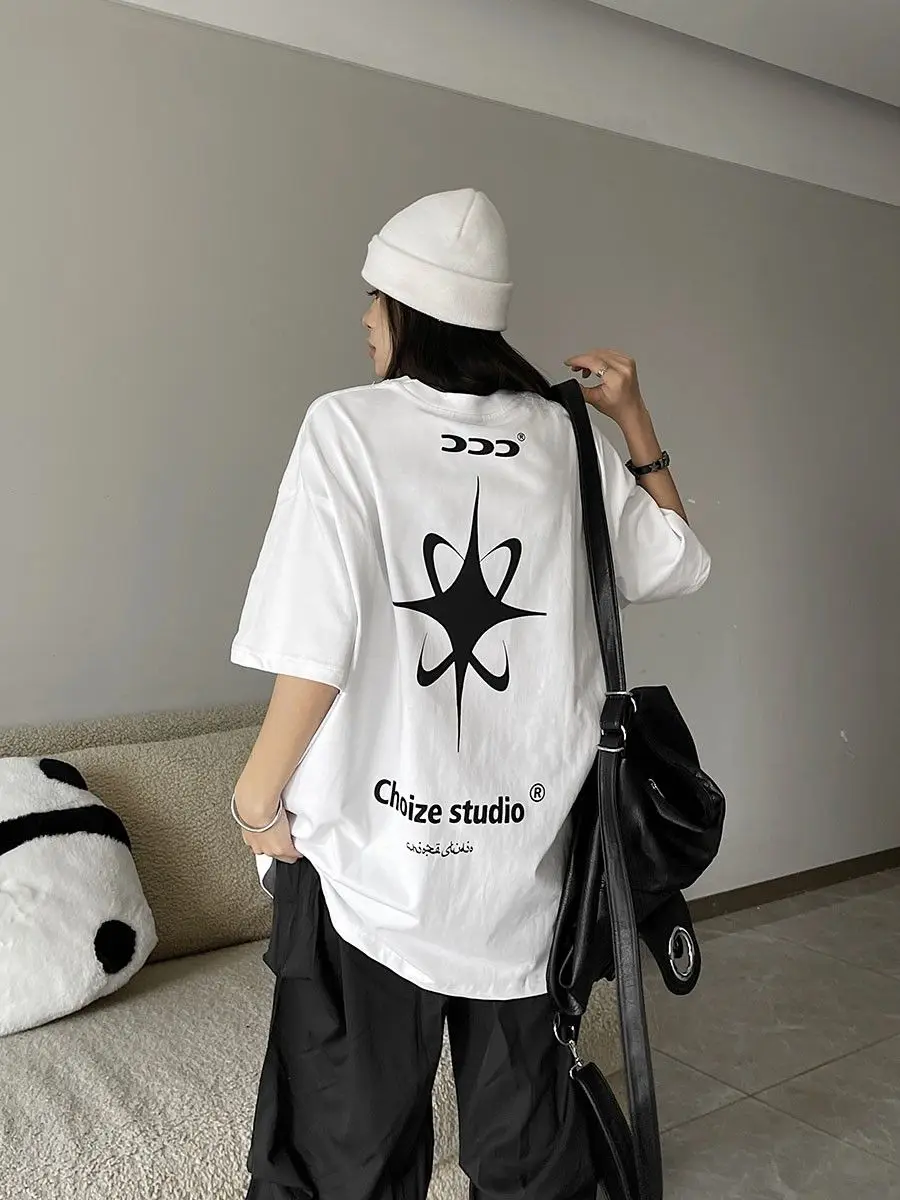 Рисунок 2 - Простая футболка в американском ретро стиле