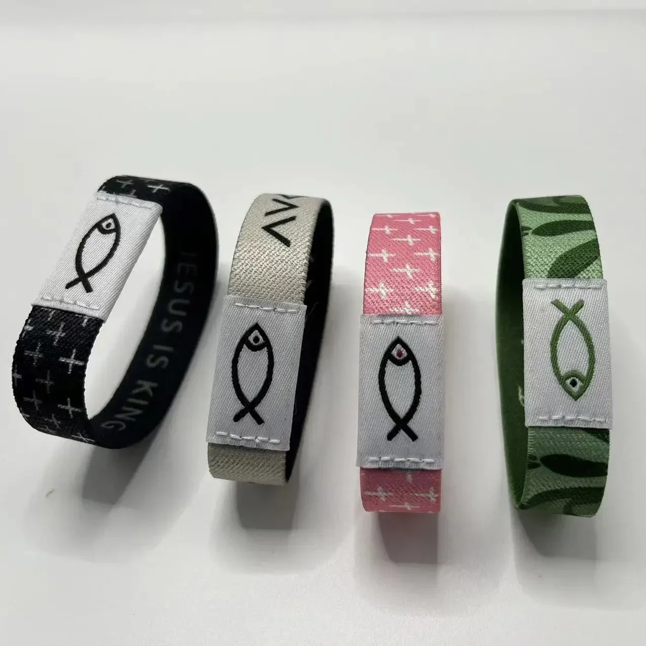 Браслет из библейского стиха NFC