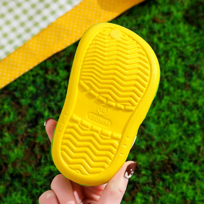 Children's Summer Cartoon Cute Cave Hole Shoes Duckling Boys And Girls Comfortable Soft Soled Sandals Quick Drying Shoes 3 Children's Summer Cartoon Cute Cave Hole Shoes Duckling Boys And Girls Comfortable Soft Soled Sandals Quick Drying Shoes 3