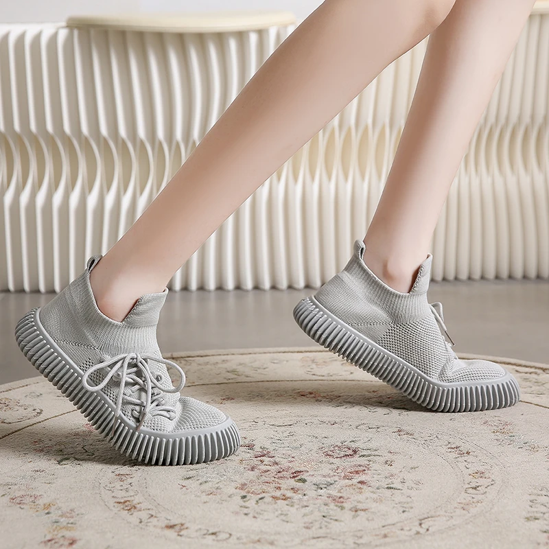 Женские кроссовки на плоской подошве сетчатые дышащие с вулканизированной