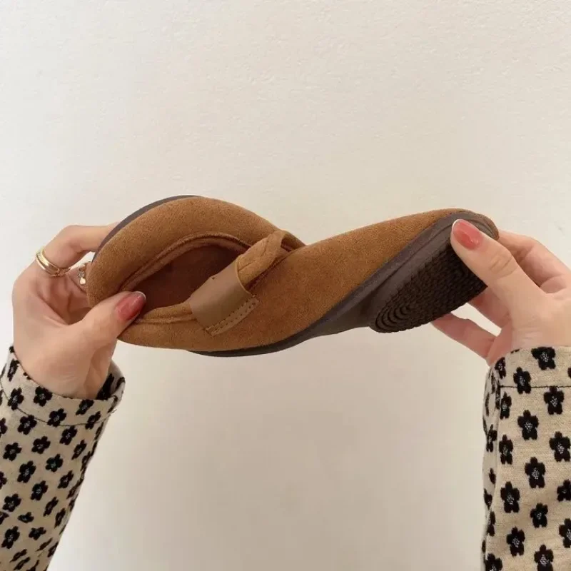 Туфли женские на плоской подошве повседневные Нескользящие кожаные удобные