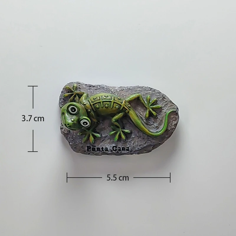 

Доминиканские 3D магниты на холодильник