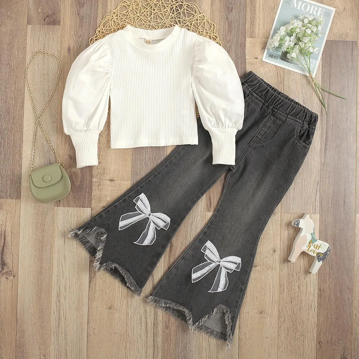 

Белый трикотажный топ с пышными длинными рукавами для маленьких девочек, Джинсовый комплект с блестками и бантом, Одежда для новорожденных ...