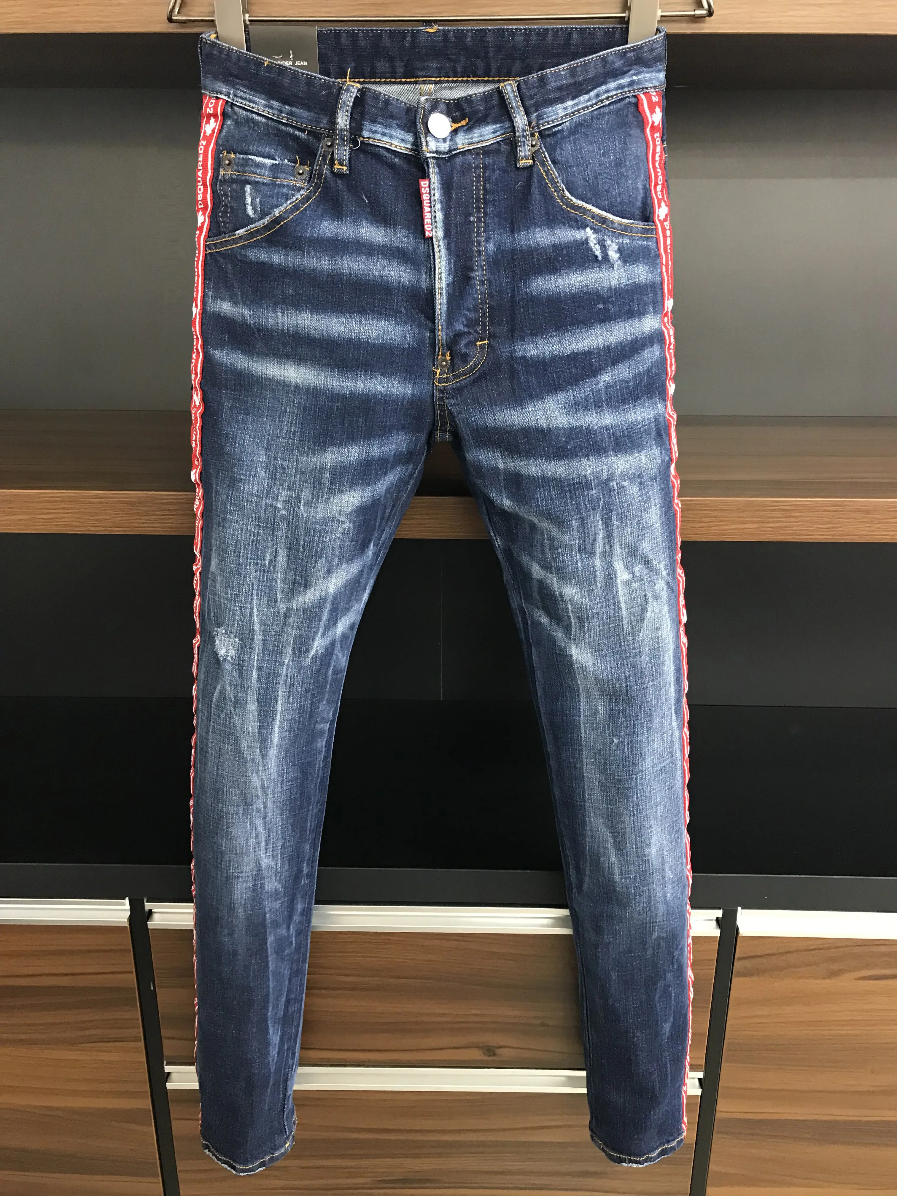 

New D2 Stripe Print Design Couple Vintage Jeans Dsquared2 Fashion Washed Ripped Jeans Boyfriend Gift Distressed Streetwear 9711