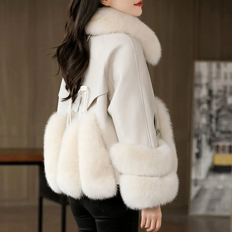 Пуховик женский из натуральной овечьей кожи