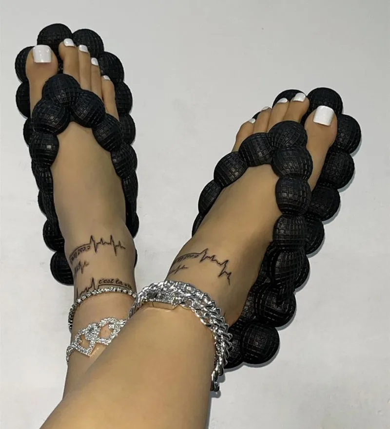 2023 New Summer Flip Flops Women Street Slippers Soft PVC Girls Peanut Massage Slides Slip-on Ladies Fashion Bubble Sandals