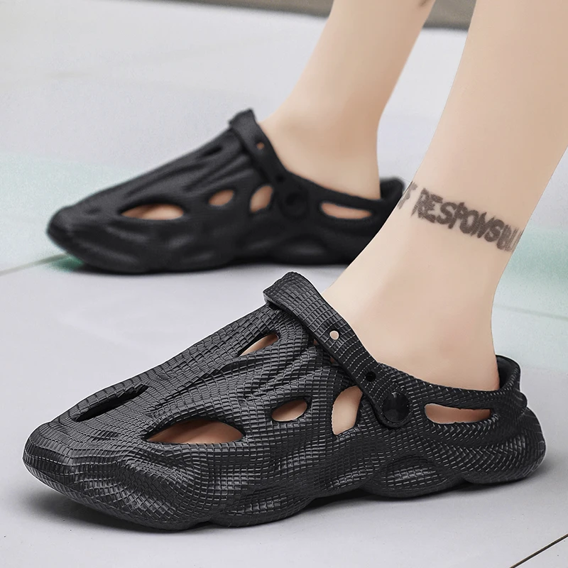 Novelty Hot Sale Garden Shoes for Women Mens Sandals EVA Lightweight Beach Clogs Summer Beach Zapatos Hombre for Men and Women