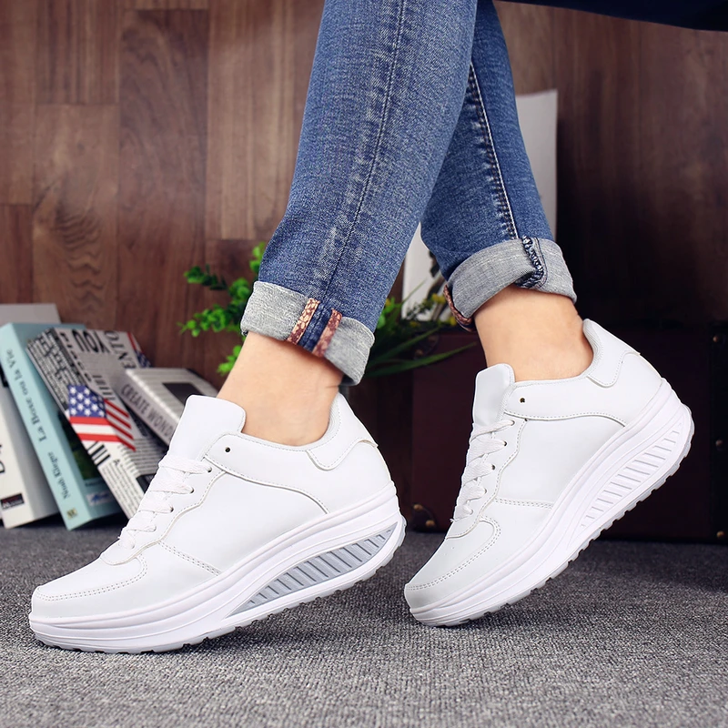 Women's Shake Shoes Cushioned White Nurse Shoes Fly Weaving Athletic Sneakers Zapatillas Gimnasio Mujer
