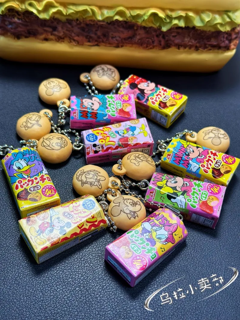 Фото Disney Gashapon, милая кавайная фигурка, аниме, миниатюрное печенье, закуска, еда, печенье, брелок, сумка, подвеска, модель, капсульные игрушки, подарок №2