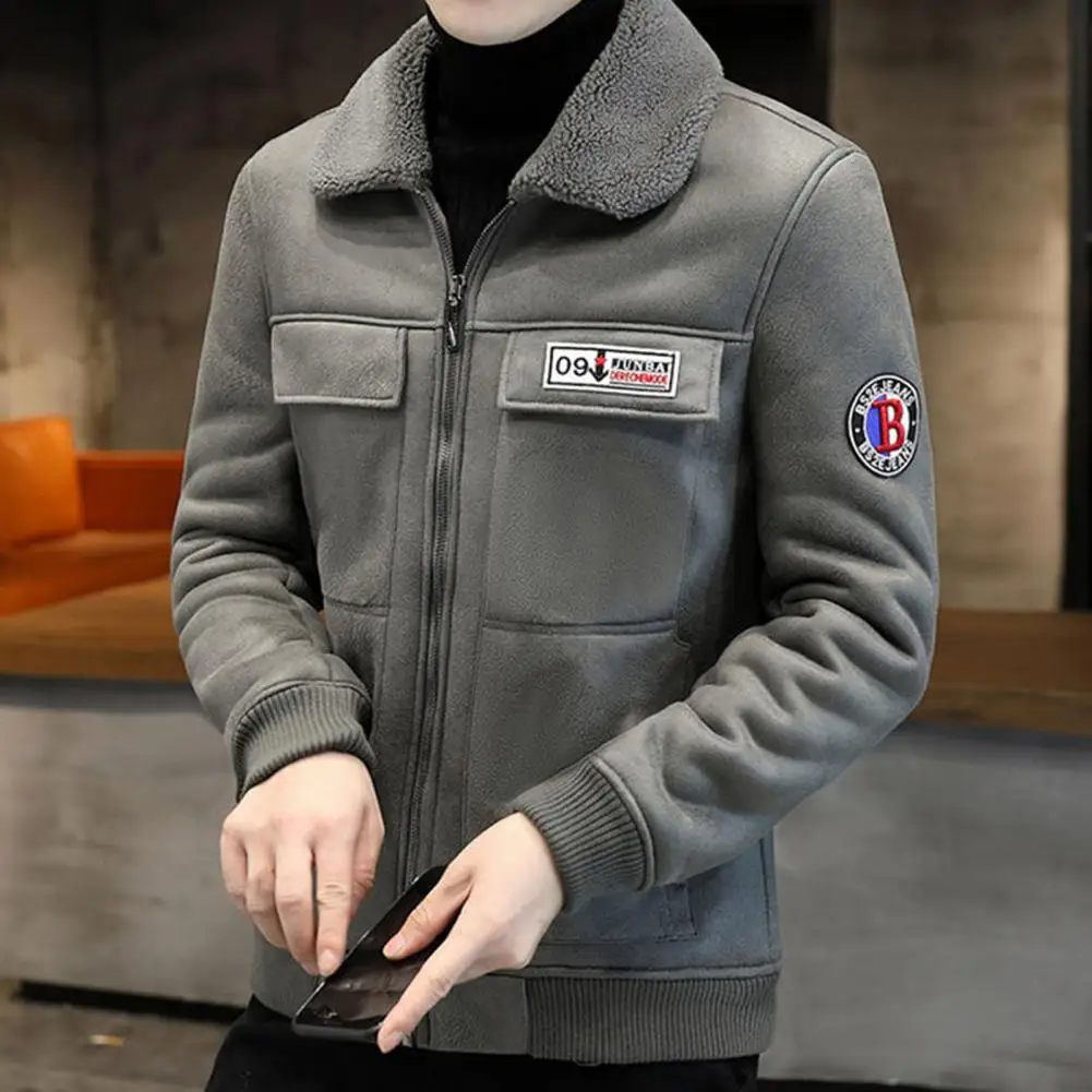 

Autumn Winter Men Coat Faux Leather Plush Lining Men Jacket Thicken Sleeve Badge Jacket Coldproof Ribbed Cuff Men Overcoat