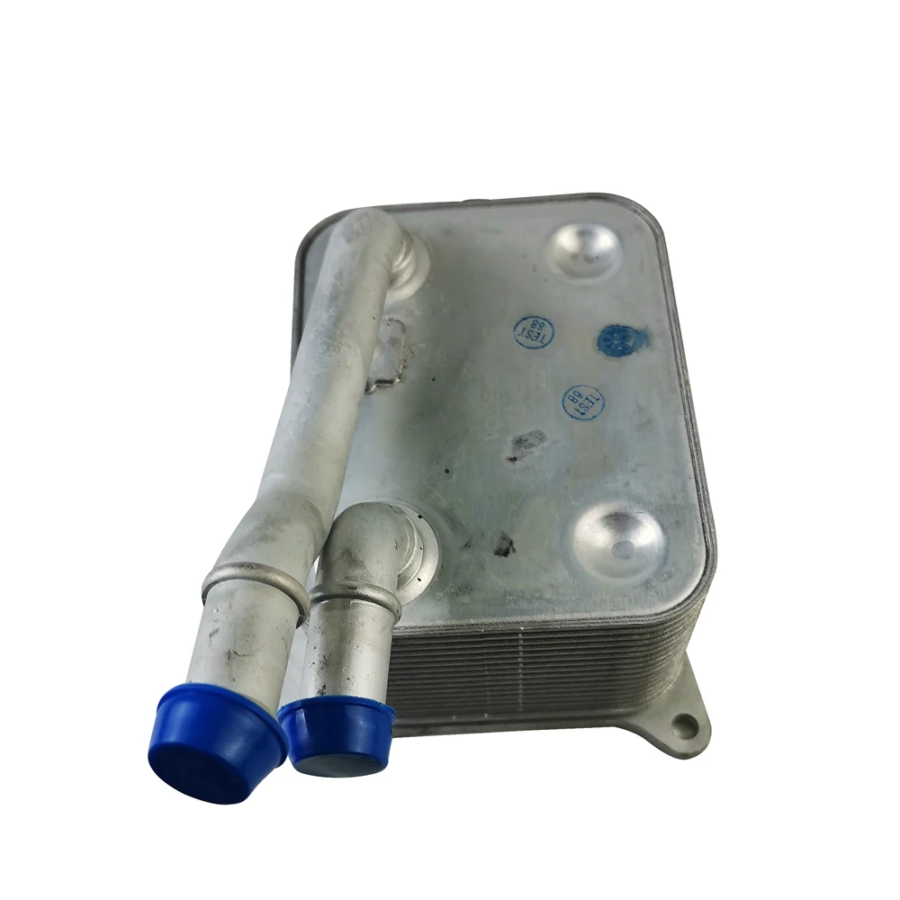 079117015 B Масляный радиатор для Audui A8 S8 2003-2010