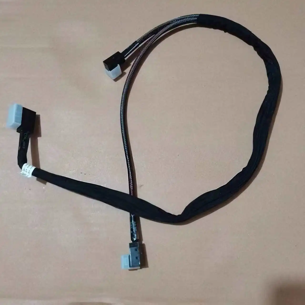 Фото Brand new for Dell R940XD Server 8-disk Array Card SAS Data Cable 834N1 №1