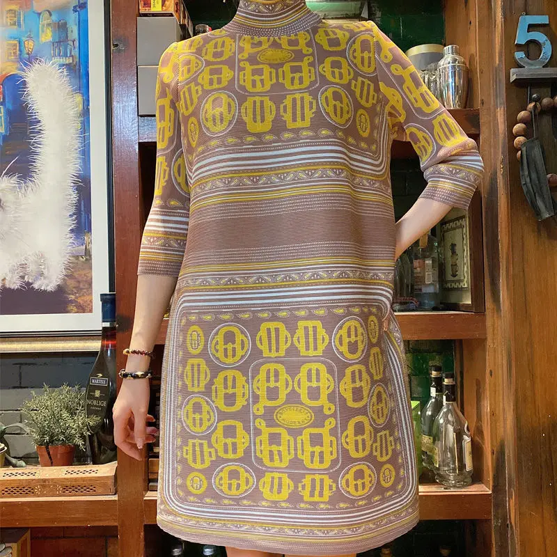 

Женское платье свободного покроя, Осеннее плиссированное платье для матери, модное темпераментное свободное платье с большим покрытием дл...