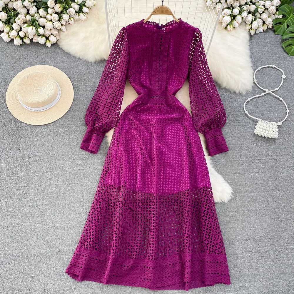 Женское кружевное платье с длинным рукавом-фонариком средней длины