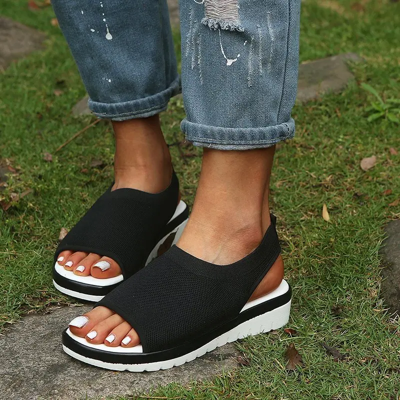 

35-44 Summer New women's Sandals Breathable mesh Sports Women's Sandals wild thick-soled muffin open-toed Roman Shoes