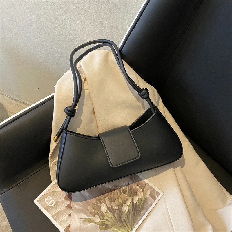 Сумка на плечо женская под подмышку маленький кошелек брендовый клатч Простые