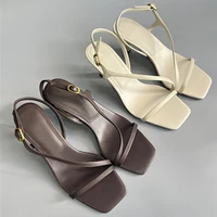 Женские босоножки на высоком каблуке, в английском стиле