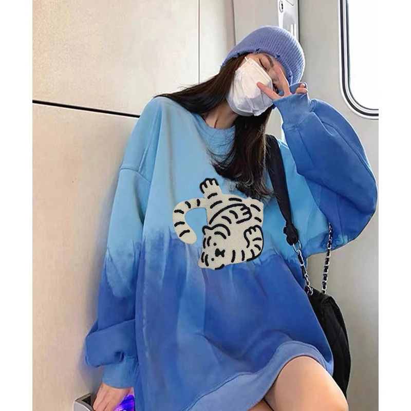 

Свитшот женский с длинным рукавом, Повседневный пуловер с забавным принтом тигра, Свитшот в стиле Tie-dye, Y2K, Осень-зима