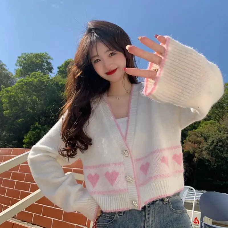 

Sweater V-neck short single-breasted knitted cardigan women 2022 new love sweet fresh and cute sweater cardigan women coat