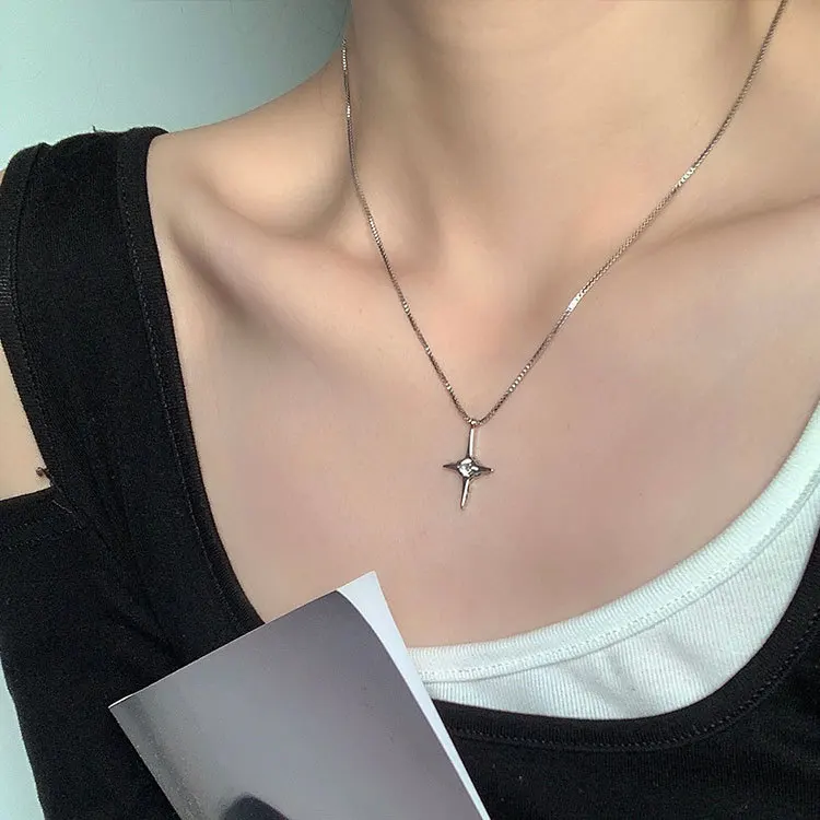 

925 Sterling Silver Design Cross Necklace for Women Diamond Pendant Summer Clavicle Chain Fashion Simple Accessories Adjustable