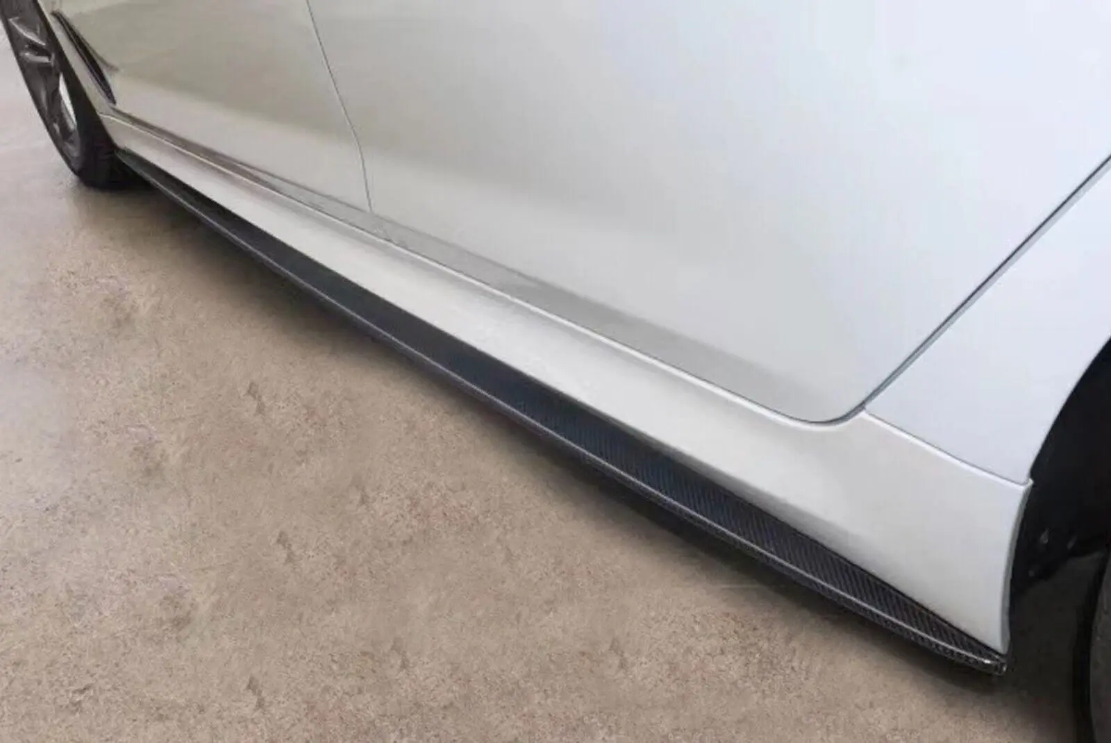 Боковая юбка из полипропилена для BMW 5 Ser G30 2018-2021 модификация на MP углеродная