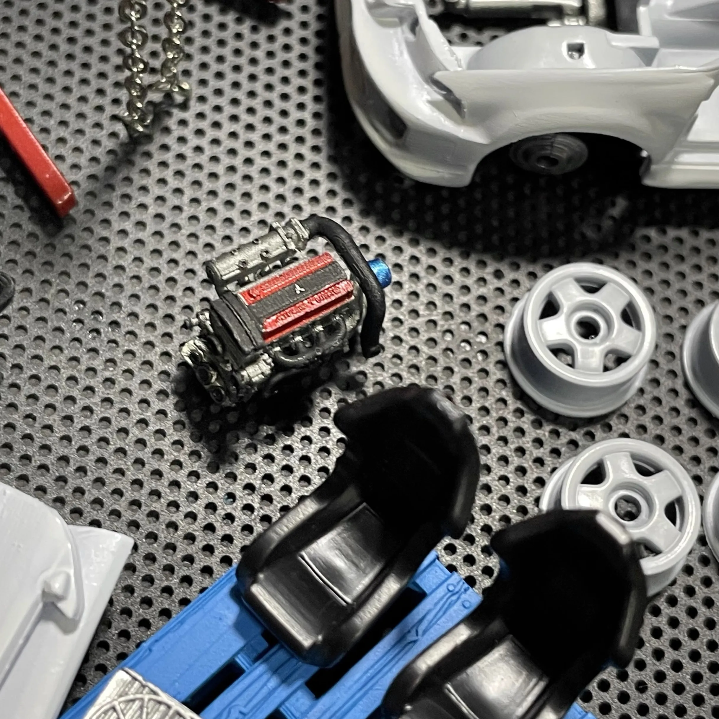 1:64 Mitsub EVO ремонт гаража