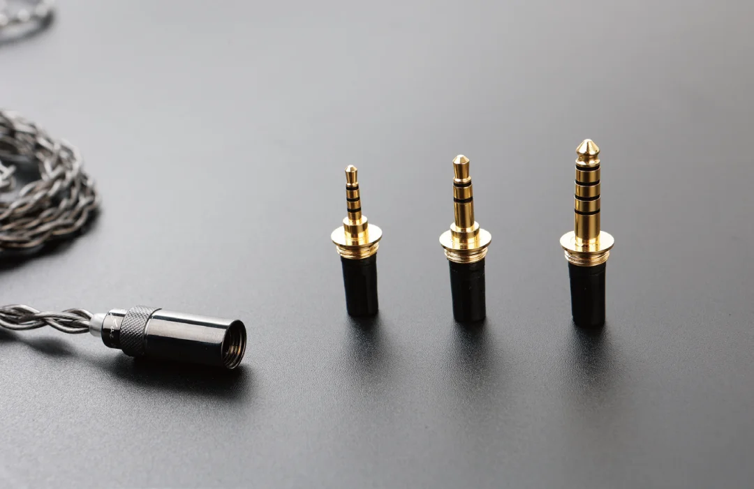 

Headphone Cable of FD7(Without packing box)