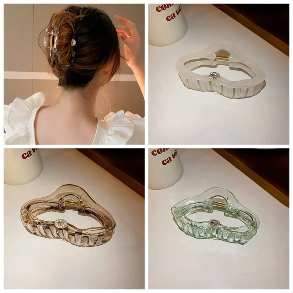 

Acrylic Cloud Shape Hair Claw Fashion Rhinestone Transparent Korean Style Shark Clip Female/Children