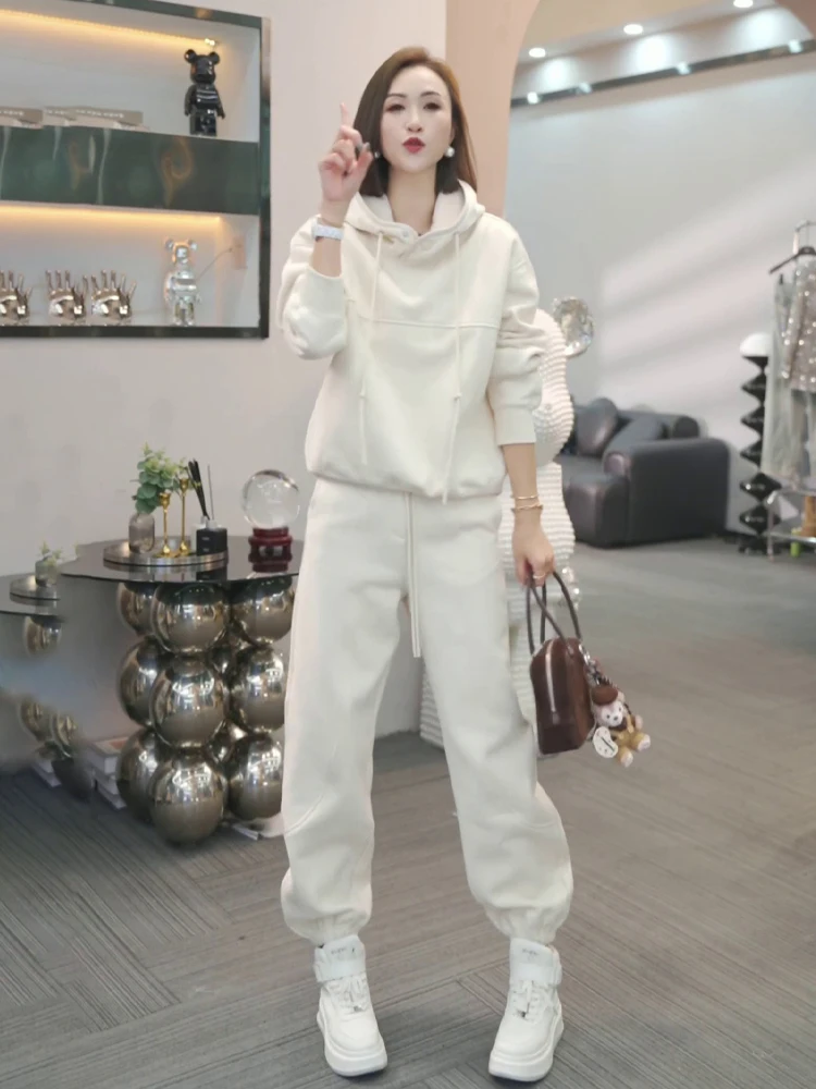 Европейские товары спортивный комплект для женщин весна и осень 2024 новая мода