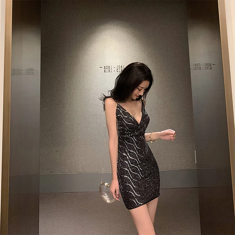 

Sweet Black Summer Mini Dresses Bandage Backless Nightclub Party Women Sexy Sequins Sundress Bodycon V-neck Short Skirt