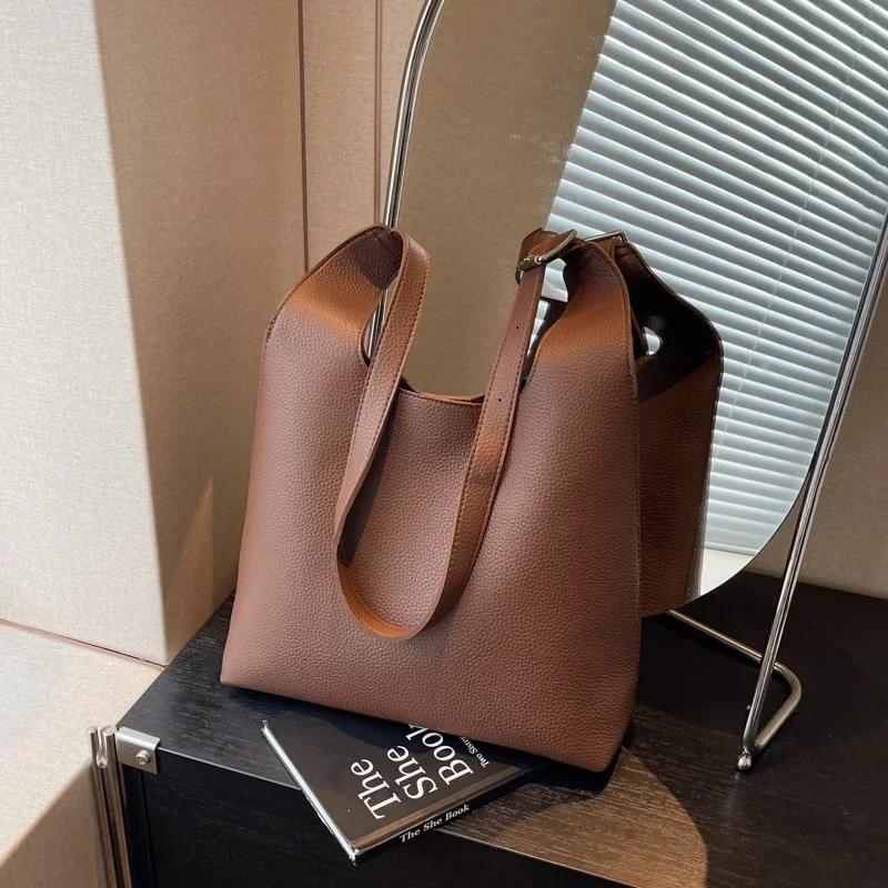 Модные однотонные сумки через плечо из искусственной кожи на застежке