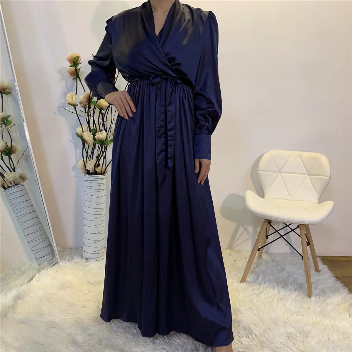 

Muslim Woman's Dress Muslim Fashion Middle East Turkey Arab Women Dress V-neck Dubai Robe Islamic Long Dress Belt Donsignet