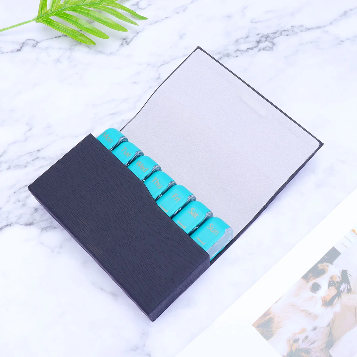 

1pc Mini Case Bag Weekly Daily Box Outdoor Medicine Box Organizer for Women Men Black