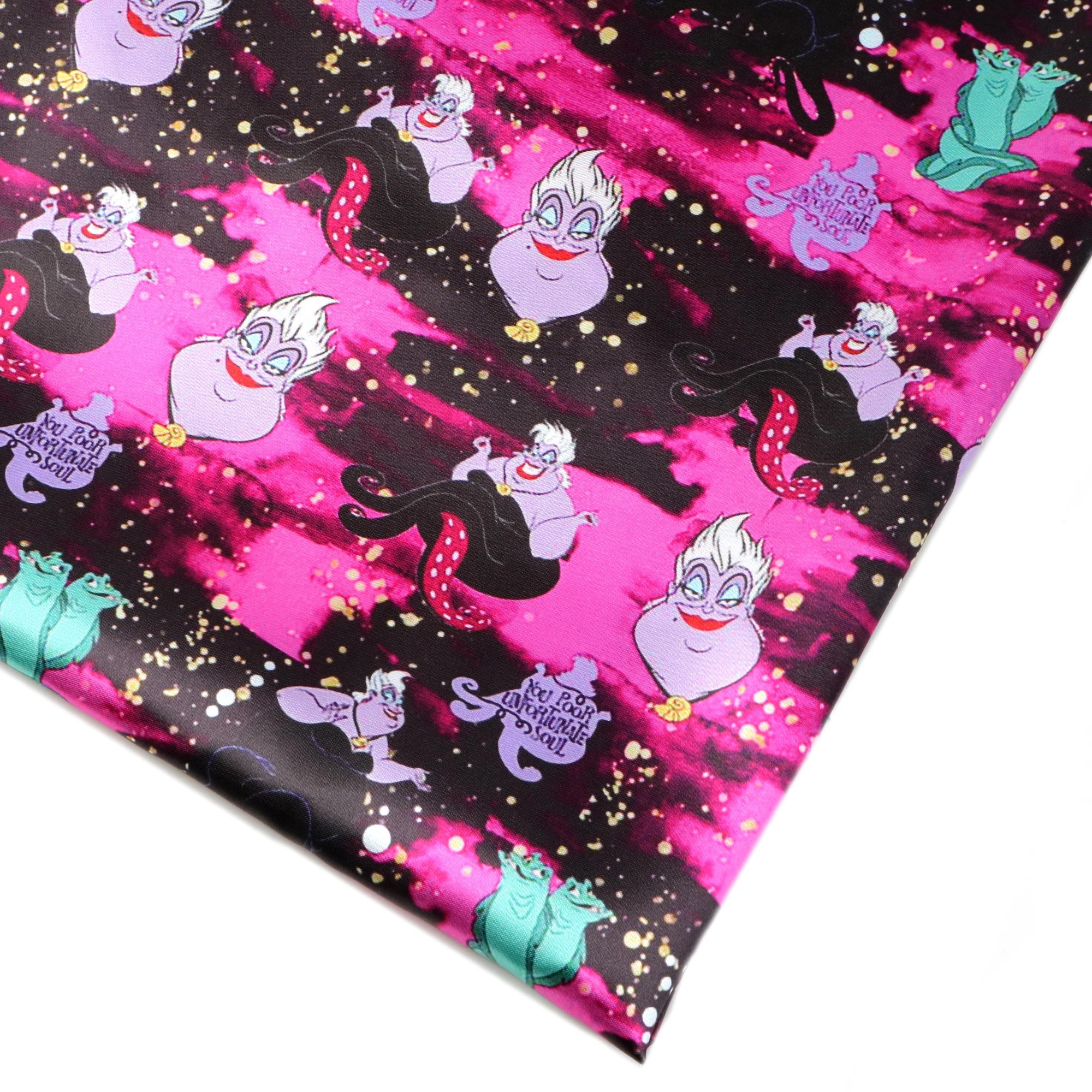 Распродажа хлопчатобумажная ткань Disney Урсула Злодеи ведьма для шитья квилтинга